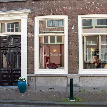 Bed & Breakfast Belle - Luxe In Art Deco Stijl