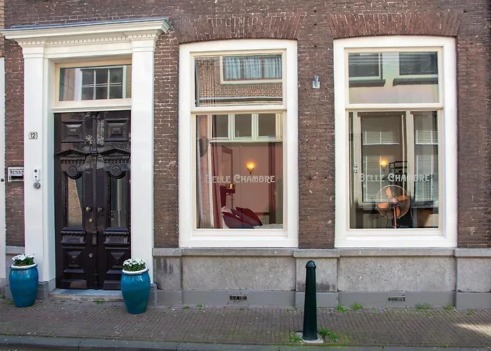 Bed and Breakfast Belle - Luxe In Art Deco Stijl