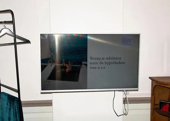 Bed and Breakfast Belle - Luxe In Art Deco Stijl 3*